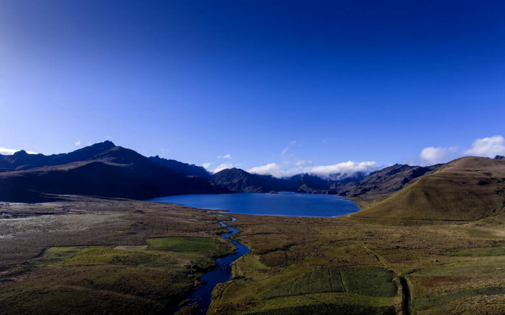 Camping- Ozogoche Lagoons - Visit Ecuador 360
