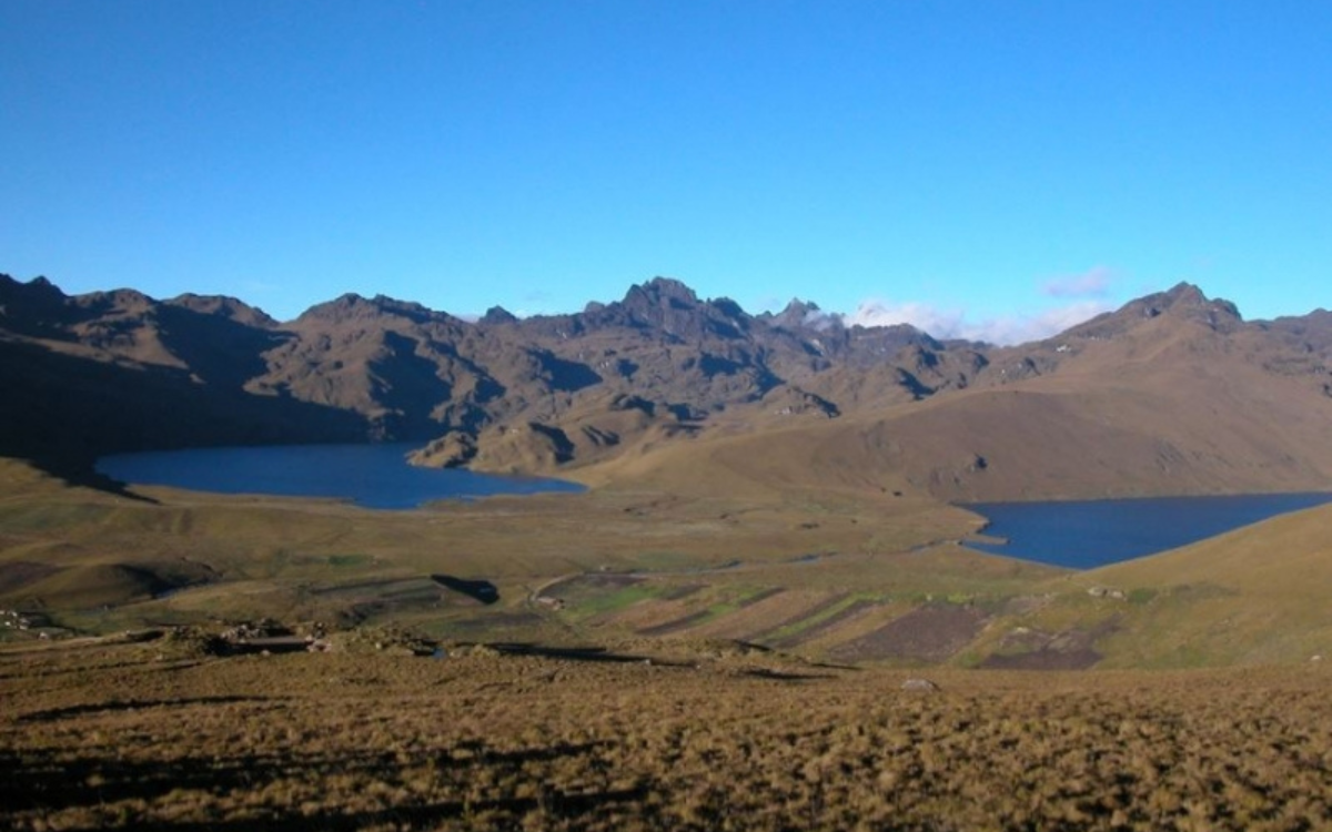 Camping- Ozogoche Lagoons - Visit Ecuador 360