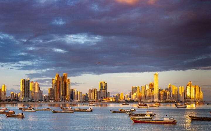 Visit Ecuador 360 PanamaTour Holiday Inn Hotel 2024.06.24.05